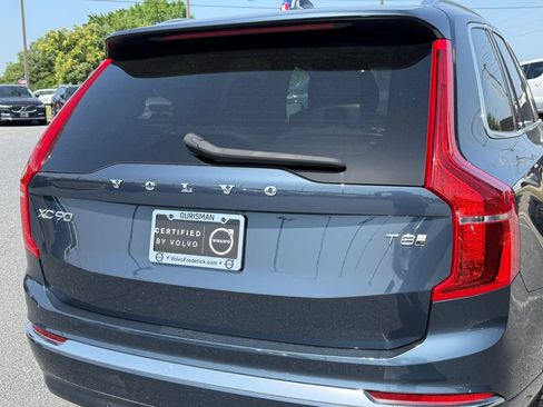 Certified 2025 Volvo XC90 T8 Plus AWD/4WD image 11