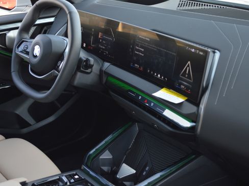 Used 2026 BMW X3 xDrive30 w/ Premium Package image 37