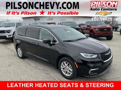 Used 2024 Chrysler Pacifica Touring-L