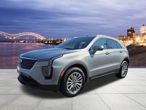 Used 2025 Cadillac XT4 Premium Luxury image 1
