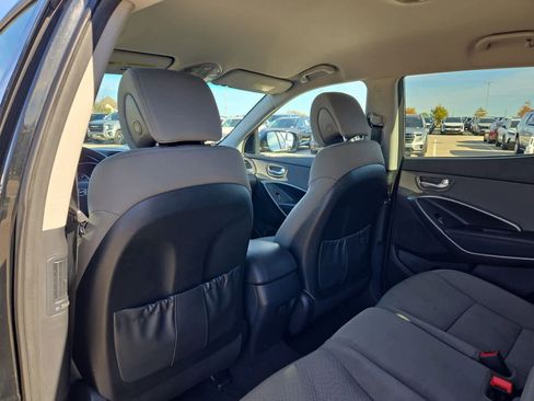 Used 2017 Hyundai Santa Fe Sport image 17