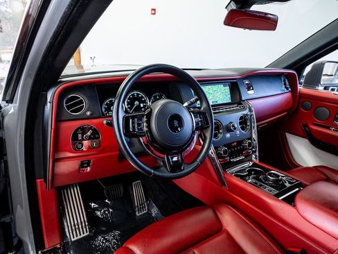 Used 2022 Rolls-Royce Cullinan image 37