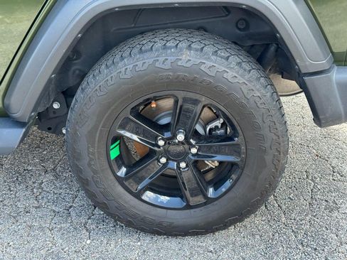 Used 2021 Jeep Wrangler Unlimited Sport AWD/4WD image 9