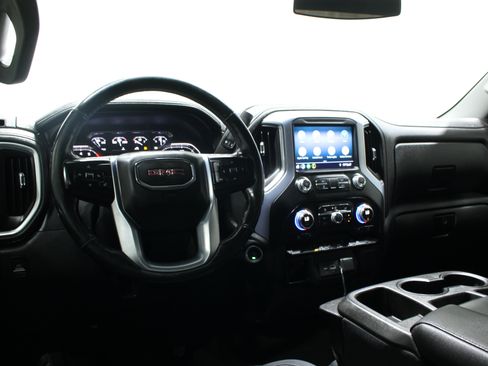 Used 2019 GMC Sierra 1500 SLE w/ SLE Value Package AWD/4WD image 2