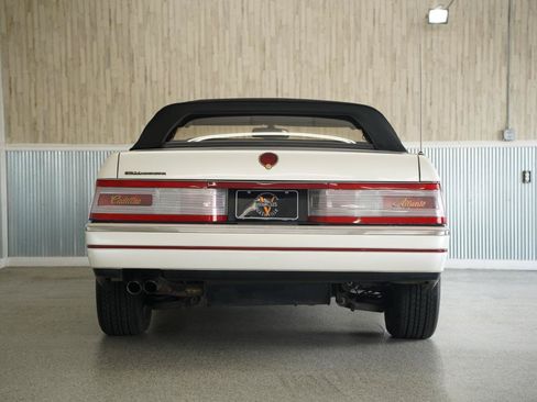 Used 1993 Cadillac Allante FWD image 8