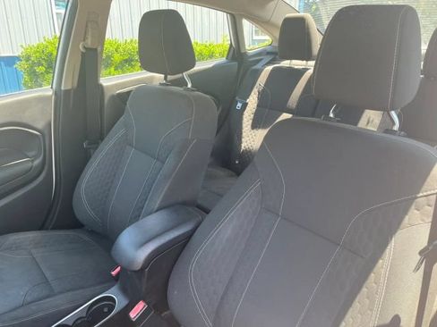 Used 2019 Ford Fiesta SE w/ Equipment Group 201A FWD image 12