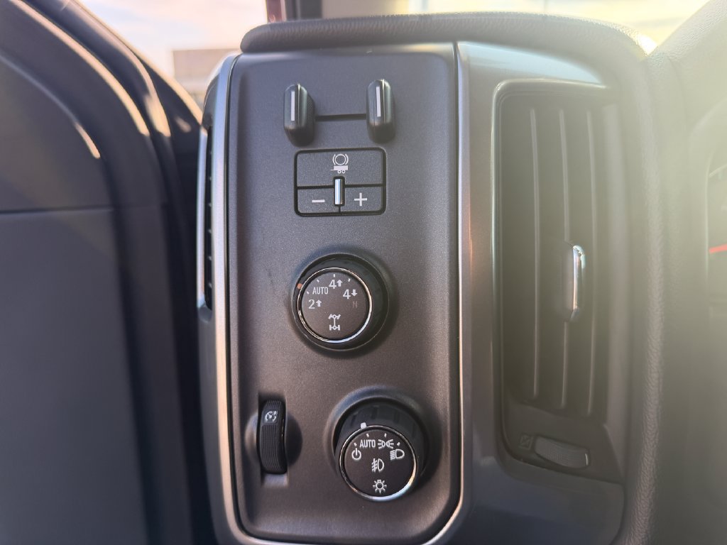 Used 2016 Chevrolet Silverado 1500 LT w/ All Star Edition AWD/4WD image 35