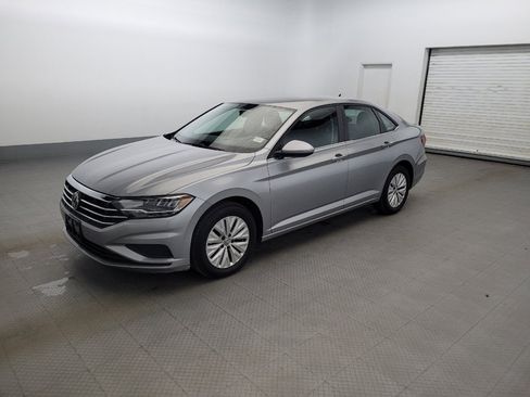 Used 2020 Volkswagen Jetta S w/ Driver Assistance Package FWD image 2
