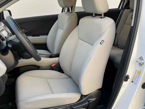 Used 2022 Honda HR-V LX image 57