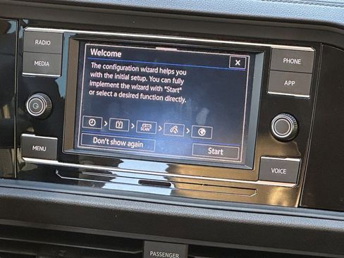 Used 2024 Volkswagen Jetta SE w/ Panoramic Sunroof Package image 14