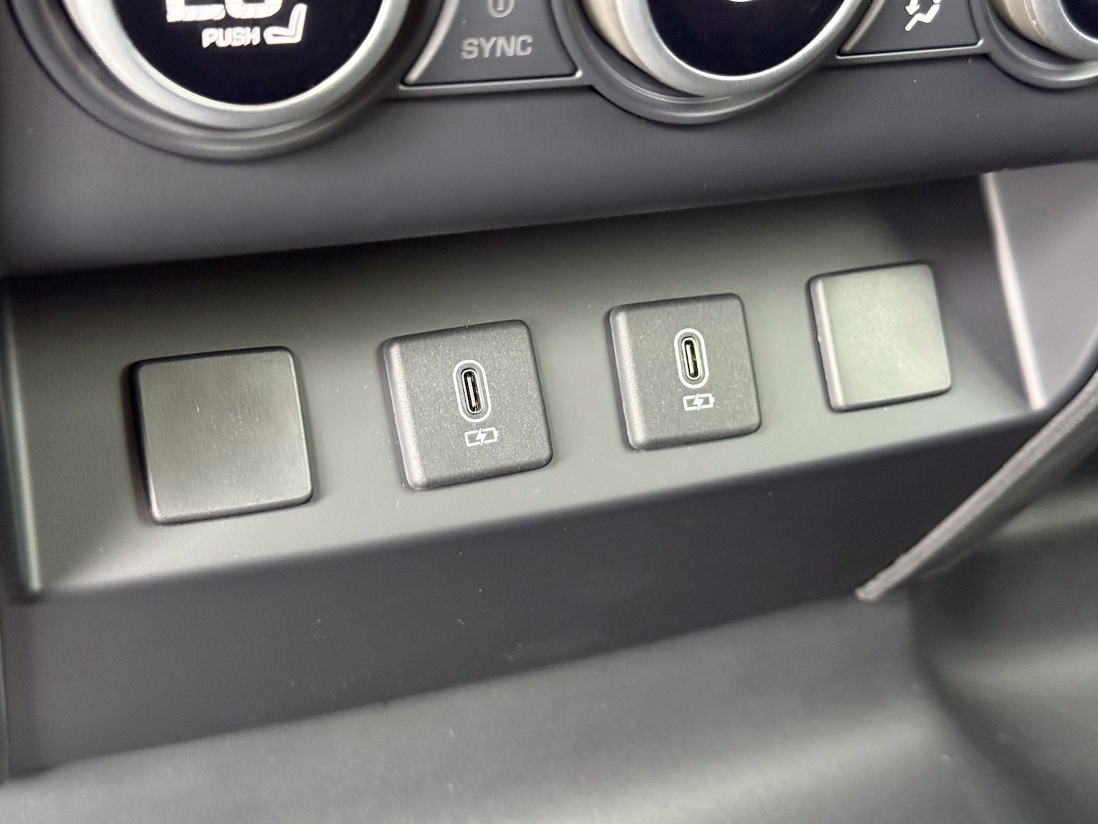 New 2026 Land Rover Defender 110 S AWD/4WD image 36