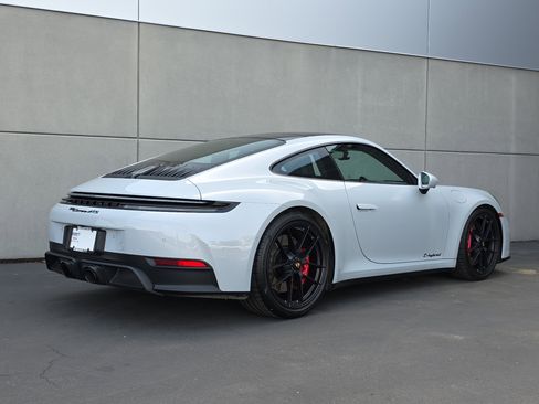 Used 2026 Porsche 911 Carrera GTS RWD image 7