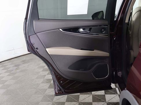 Used 2022 Lincoln Nautilus Reserve w/ Luxury Package image 27