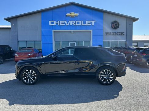 Used 2024 Cadillac Lyriq Sport AWD/4WD image 3