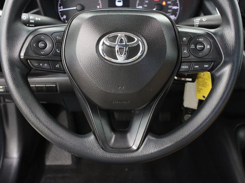 Used 2025 Toyota Corolla LE FWD image 21
