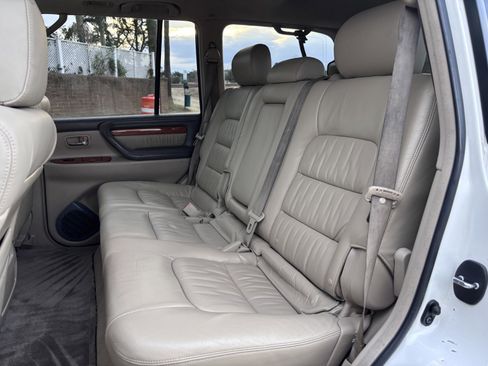 Used 2006 Lexus LX 470 4WD image 21