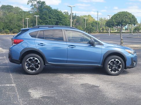 Used 2022 Subaru Crosstrek 2.0i image 8