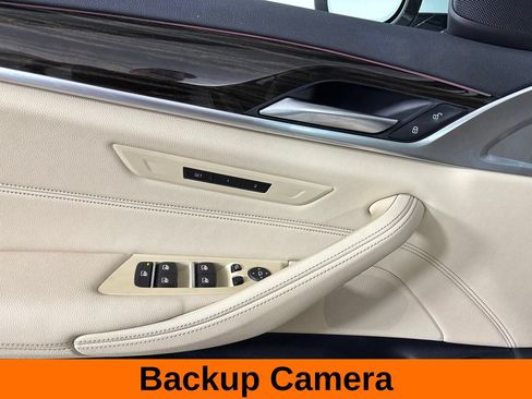 Used 2023 BMW 530i w/ Convenience Package RWD image 11