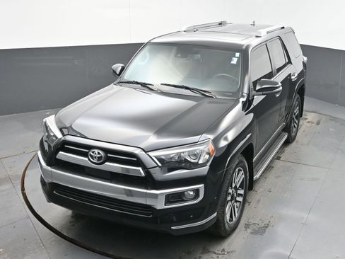Used 2020 Toyota 4Runner Limited image 38