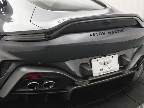 Used 2025 Aston Martin V8 Vantage Coupe image 20
