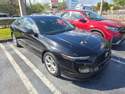 Certified 2023 Honda Accord LX image 3