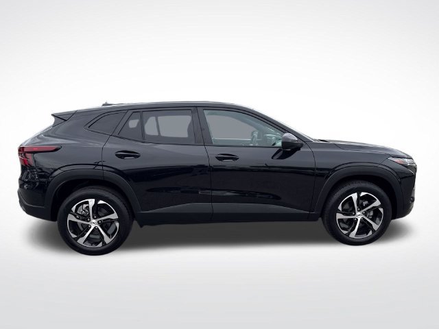 Used 2026 Chevrolet Trax RS FWD image 7