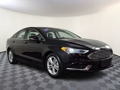 Used 2018 Ford Fusion SE w/ Fusion SE Technology Package