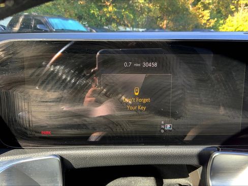 Used 2023 Mercedes-Benz GLB 250 4MATIC image 22