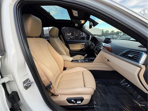 Used 2018 BMW 330i Sedan w/ Convenience Package image 38