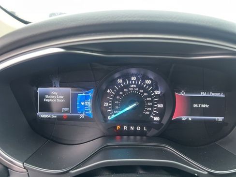 Used 2020 Ford Fusion SE image 22