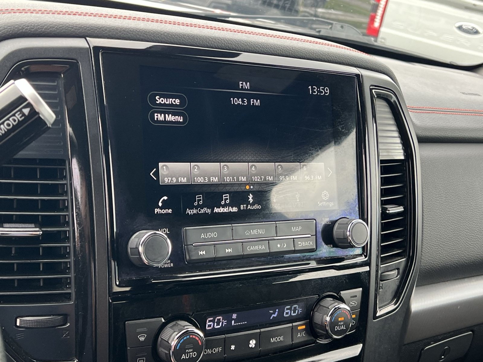 Used 2022 Nissan Titan PRO-4X AWD/4WD image 18