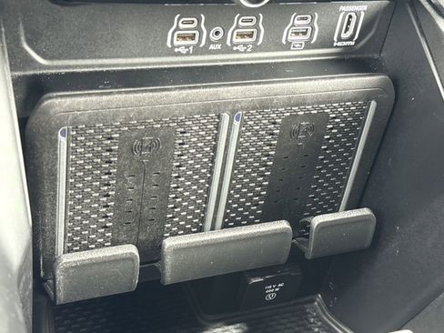 Used 2025 RAM 3500 Limited image 25