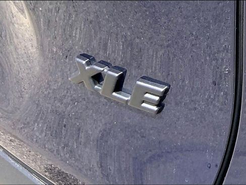 Used 2025 Toyota RAV4 XLE w/ Convenience Package FWD image 30