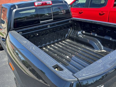 New 2026 GMC Canyon Elevation w/ Convenience Package RWD image 6