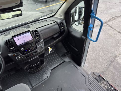 Used 2024 RAM ProMaster 3500 w/ Delivery Van Package FWD image 23