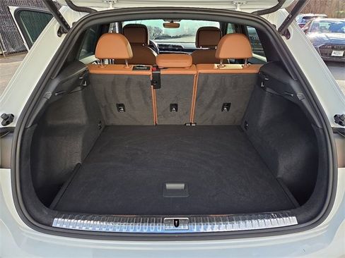 Certified 2021 Audi Q3 2.0T Premium Plus w/ Premium Plus Package image 27