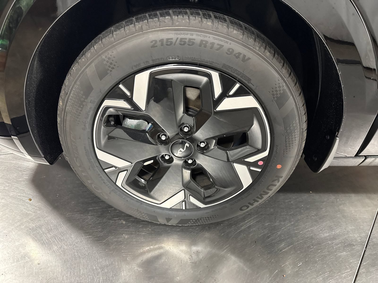 New 2026 Kia Niro Wave w/ Wave Preserve Package FWD image 2