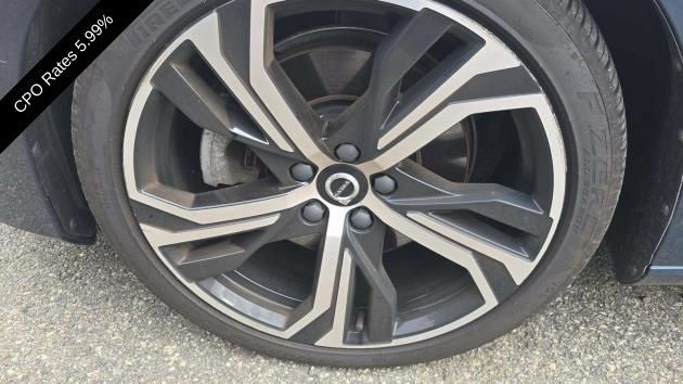 Used 2025 Volvo S60 B5 Plus AWD/4WD image 19