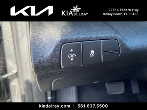 Used 2025 Hyundai Elantra SEL image 26