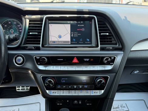 Used 2018 Hyundai Sonata Limited FWD image 13