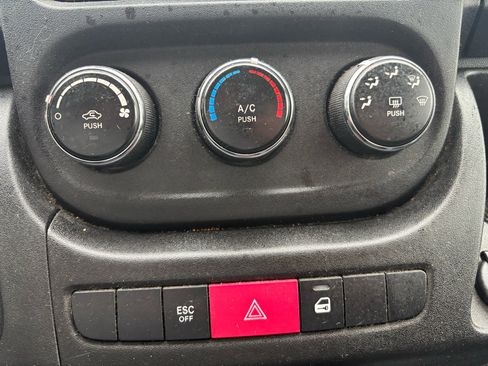 Used 2017 RAM ProMaster 1500 image 25