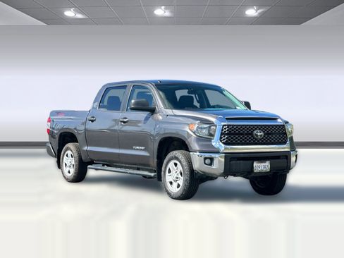 Used 2018 Toyota Tundra SR5 w/ SR5 Upgrade Package image 7