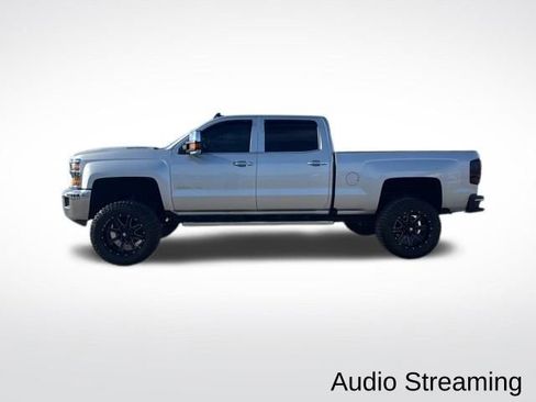 Used 2017 Chevrolet Silverado 2500 LTZ image 2