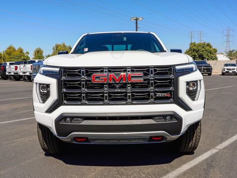 New 2026 GMC Canyon AT4 w/ Technology Plus Package AWD/4WD image 4
