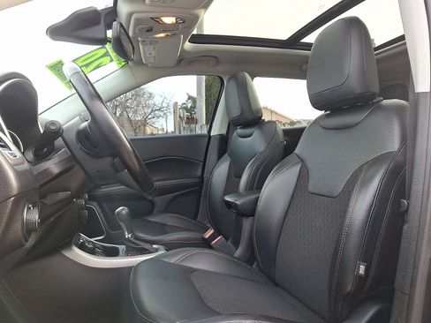 Used 2020 Jeep Compass Latitude image 13