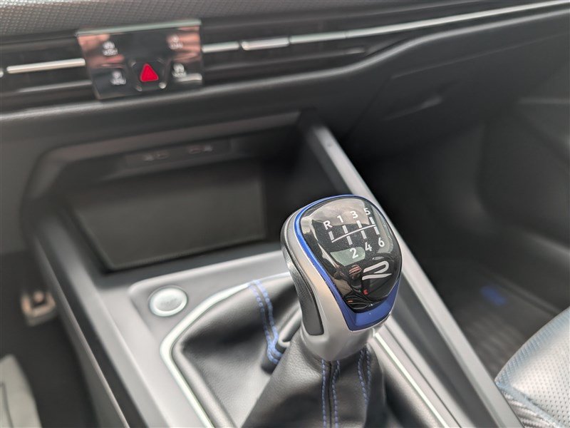 Used 2022 Volkswagen Golf R AWD/4WD image 22