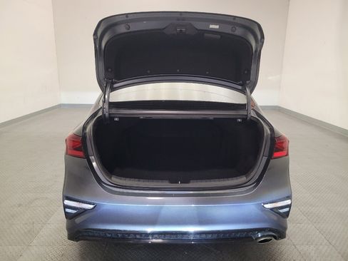 Used 2019 Kia Forte LXS FWD image 29