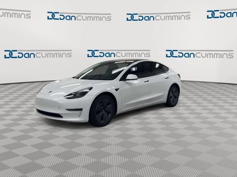 Used 2023 Tesla Model 3 Standard Range RWD image 4