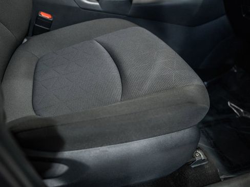 Used 2025 Toyota RAV4 XLE image 34