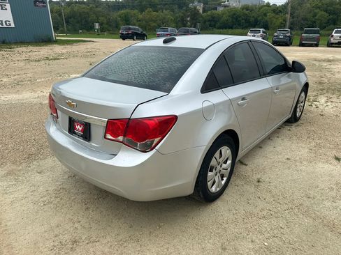 Used 2016 Chevrolet Cruze LS FWD image 6
